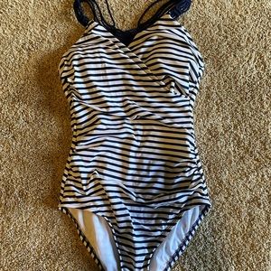 Women’s small Kona sol striped one piece swimsuit